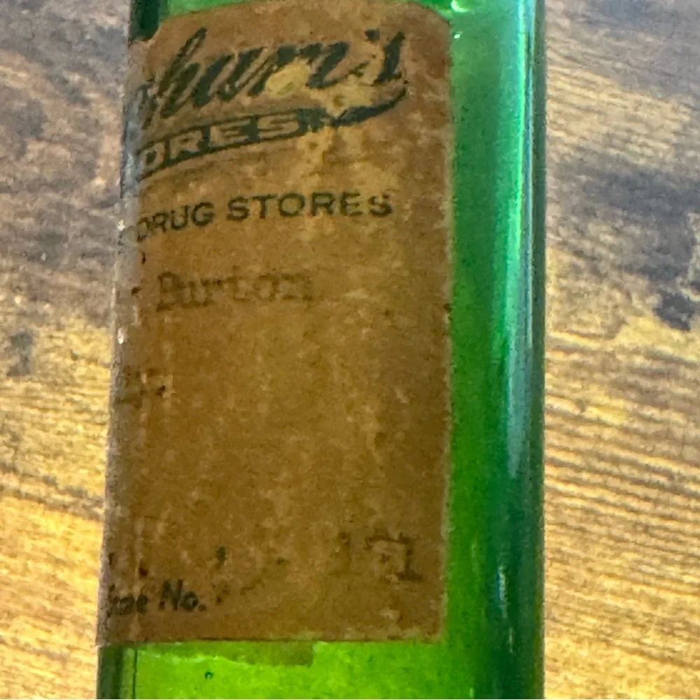 Vintage 1953 Cunningham Drug Stores Detroit‎ MI Green Glass Prescription Bottle